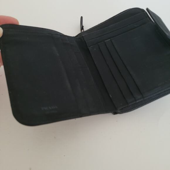 PRADA Tessuto Nero Black Logo Plate Wallet Medium Envelope Medium Nylon Zippy - Picture 3 of 13